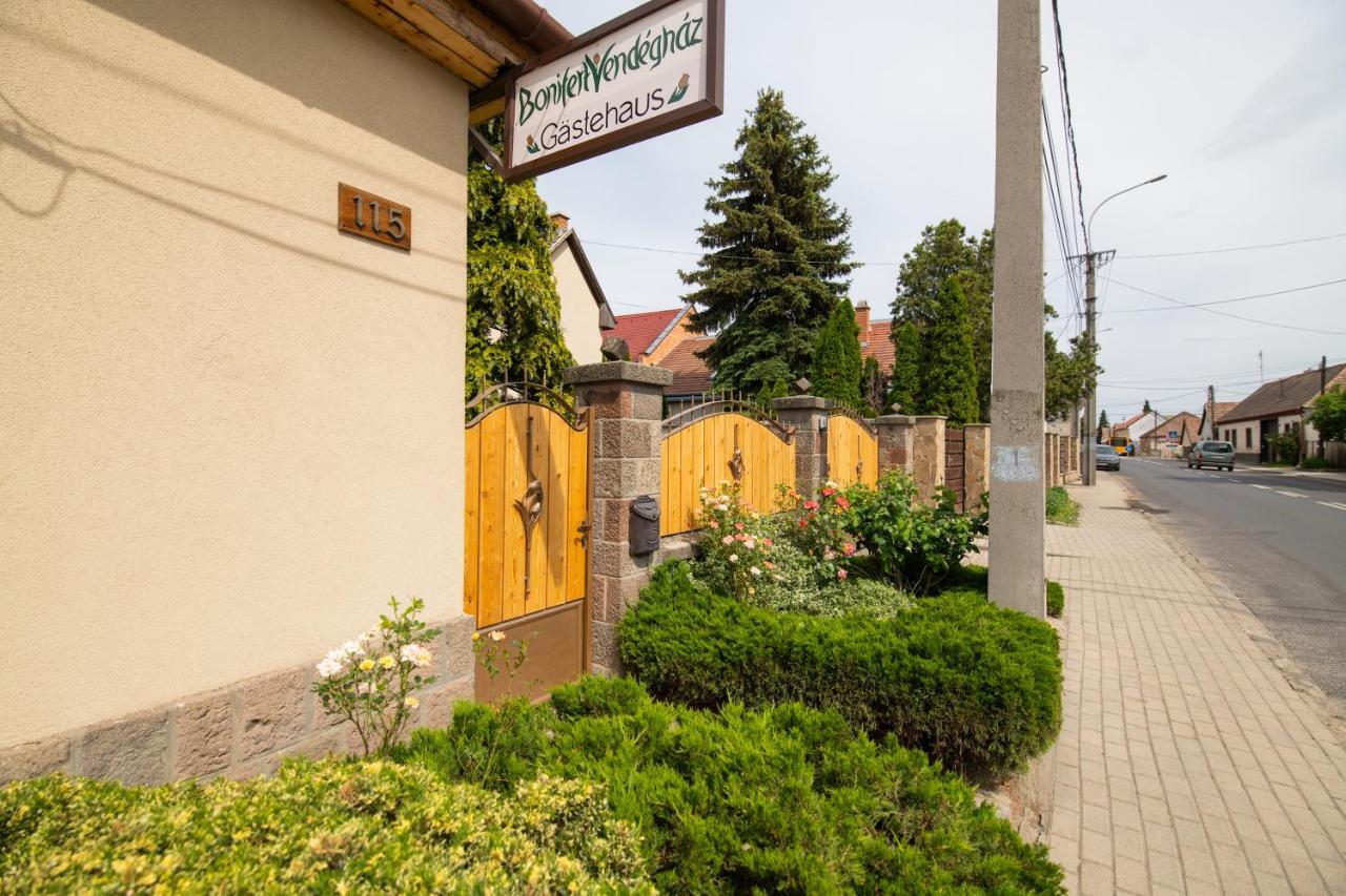 Bonifert Vendeghaz Hotel Dunabogdany Bagian luar foto