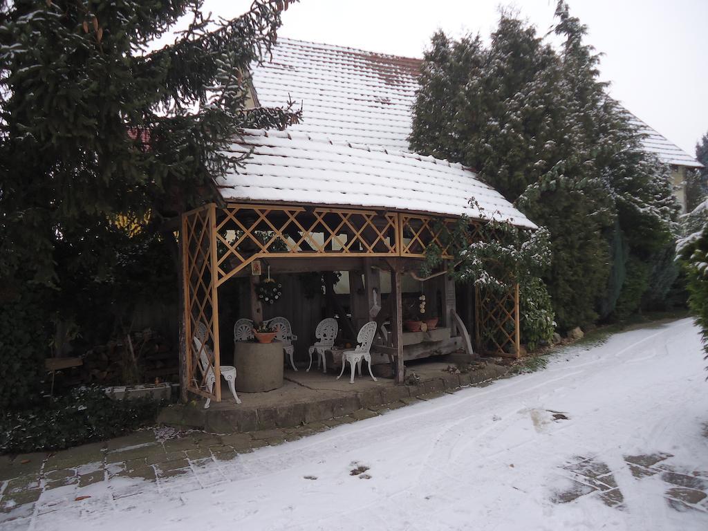 Bonifert Vendeghaz Hotel Dunabogdany Bagian luar foto